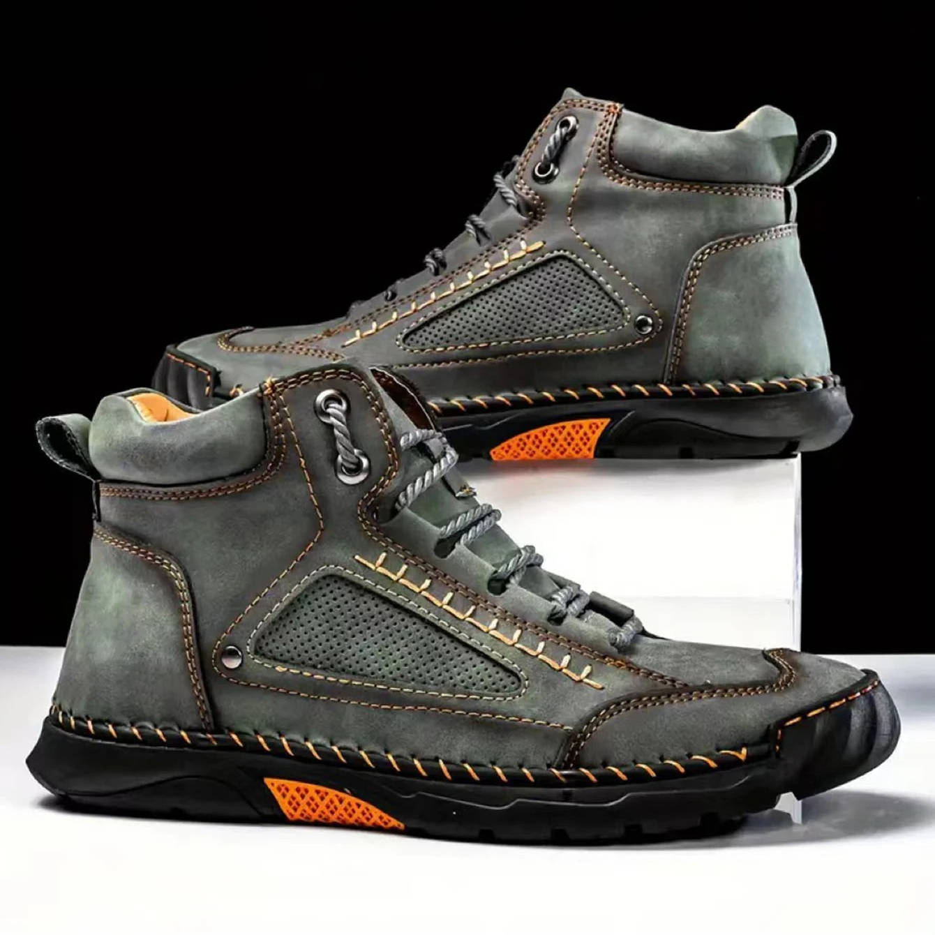 Men's Hand-Stitched Lace-Up Outdoor Boots
