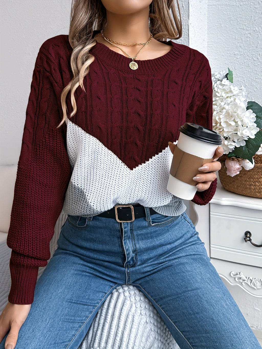 Women's Color-Block Round Neck Soft Knit Sweater