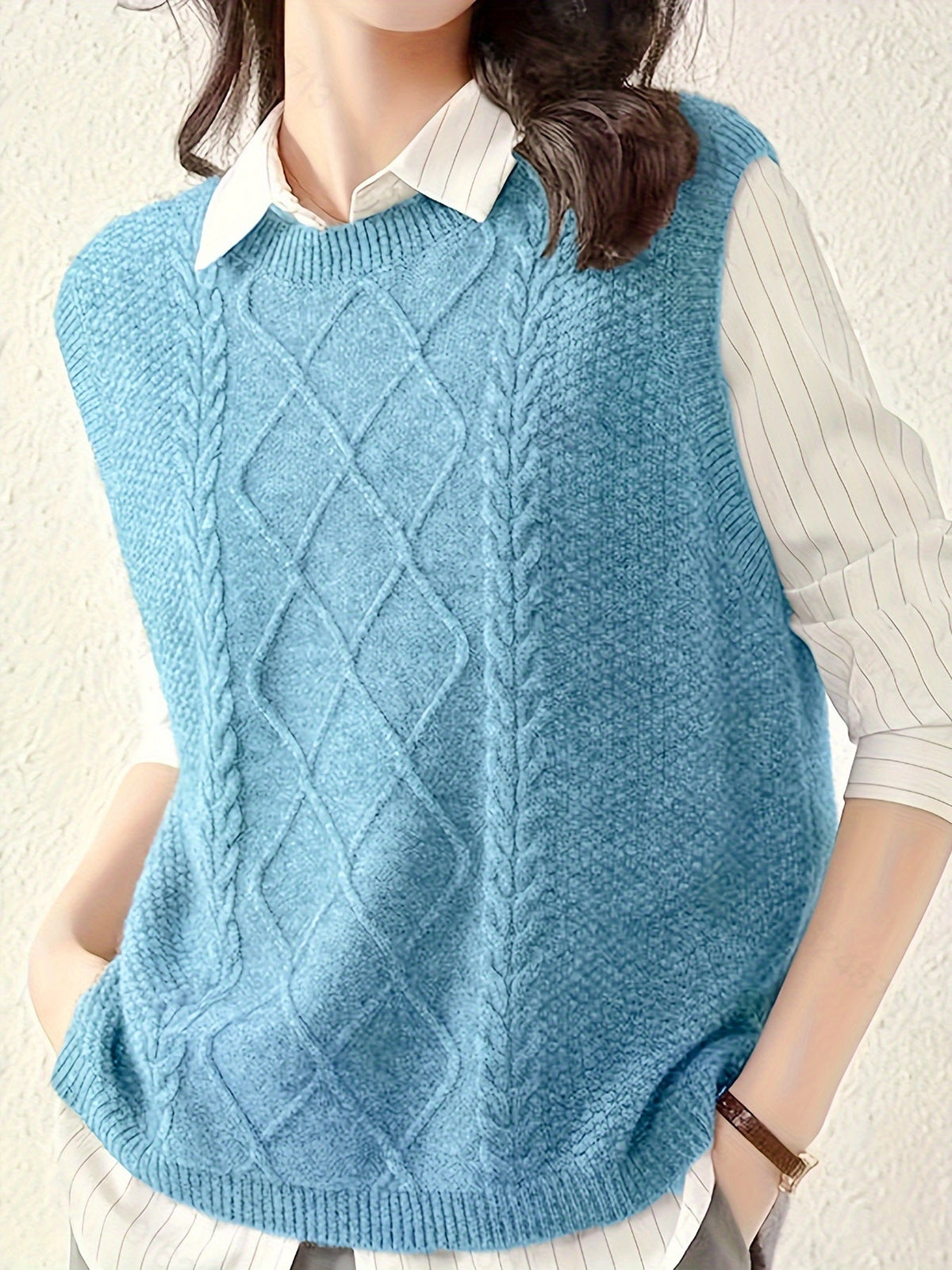 Women's Cable-Knit Round-Neck Sweater Vest