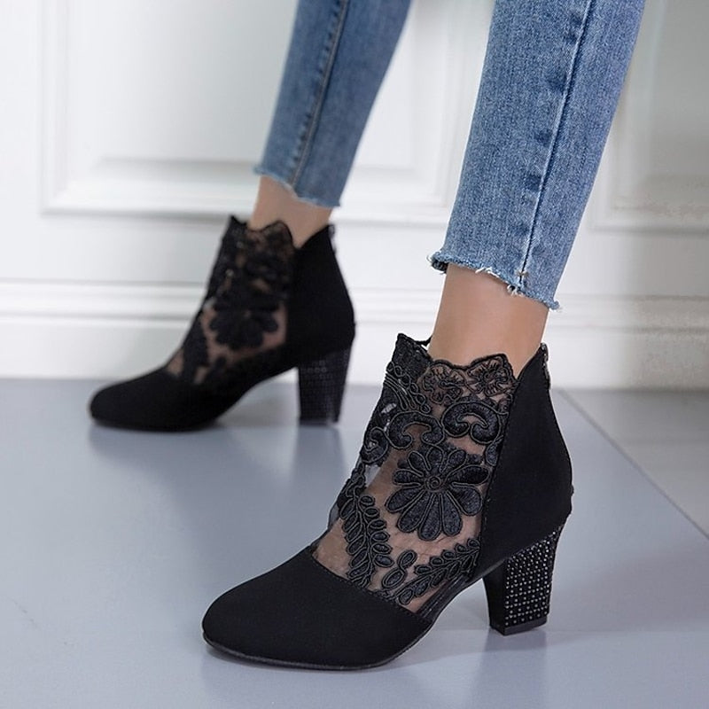 Women's Floral Lace Block Heel Ankle Boots