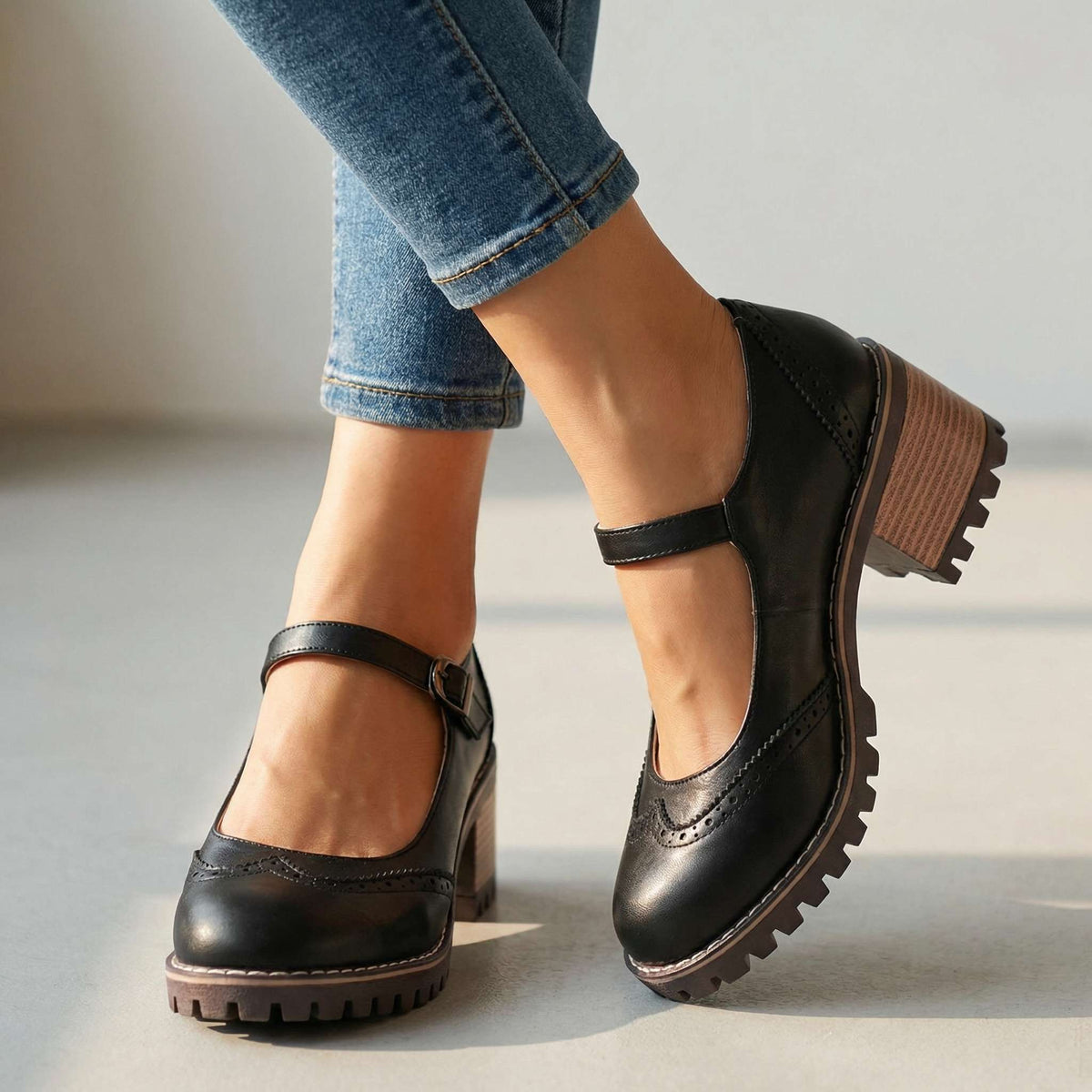 Women's Classic T-Strap Block Heel Closed-Toe Heels - Black