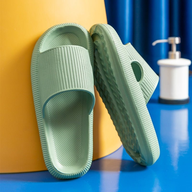Women's Textured Strap Cushioned Slide Slippers - Light Green