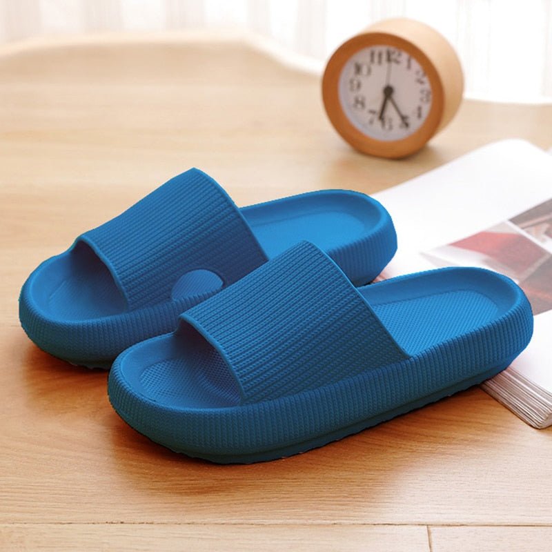 Women's Textured Strap Cushioned Slide Slippers - Blue