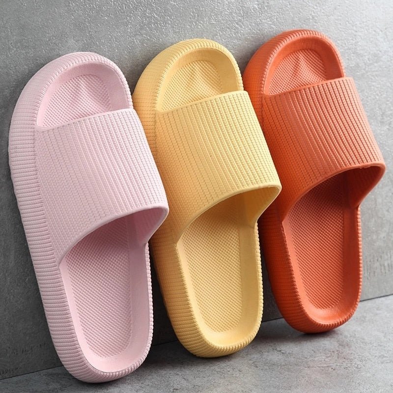 Women's Textured Strap Cushioned Slide Slippers