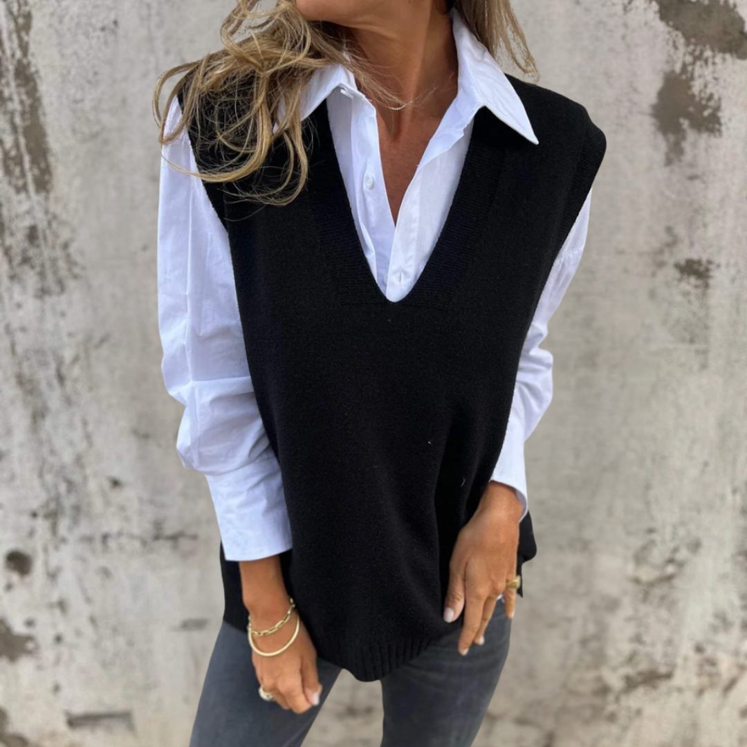Women's Ribbed Knit Oversized Vest with V-Neck - Black