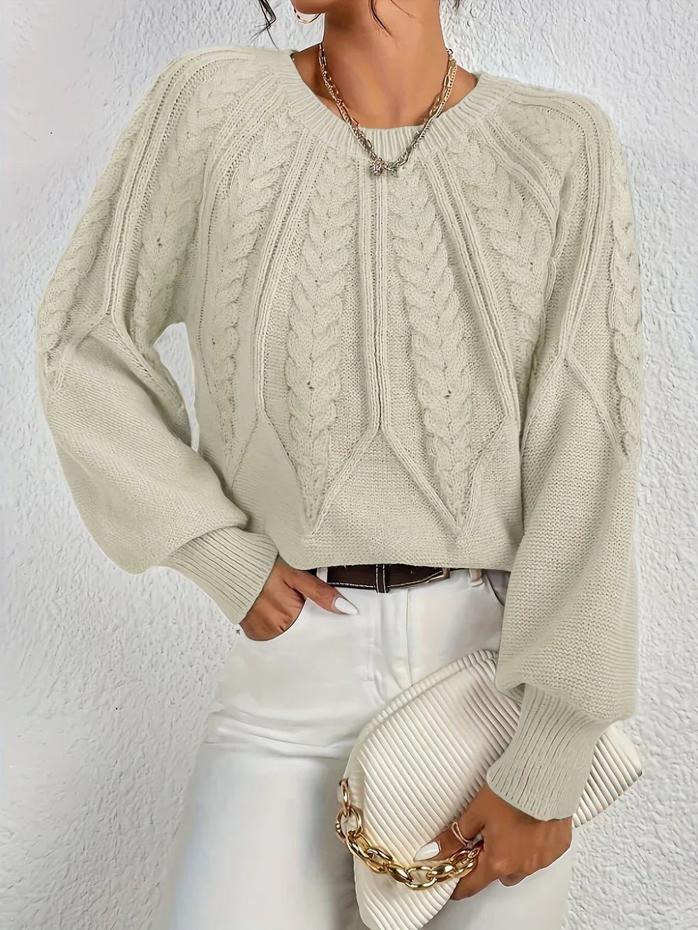 Women's Cable Knit Sweater with Crew Neck