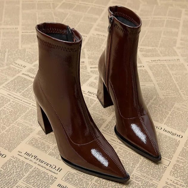 Women's Fitted Pointed Toe Winter Ankle Boots with Block Heel - Brown