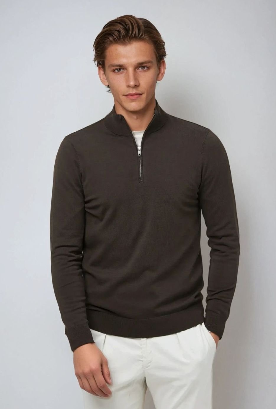 Men's Classic Quarter-Zip Sweater with Ribbed Cuffs - Brown