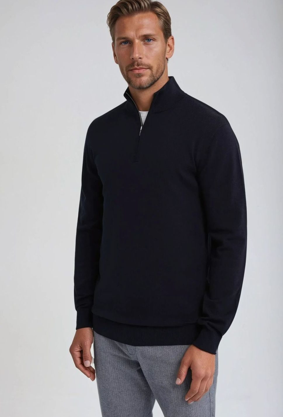 Men's Classic Quarter-Zip Sweater with Ribbed Cuffs - Navy