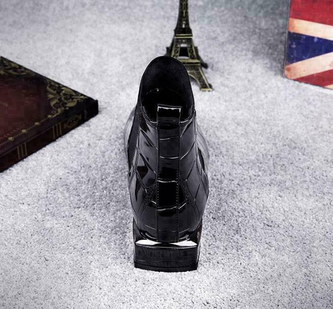 Women's Flexible Rubber-Sole Leather Boots