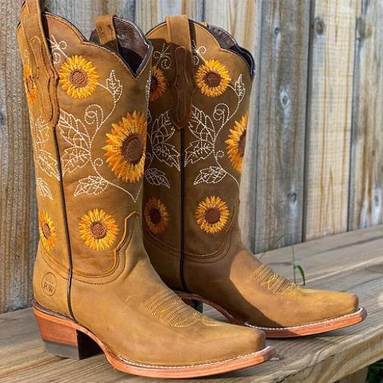 Women's Wide Calf Embroidered Cowboy Boots