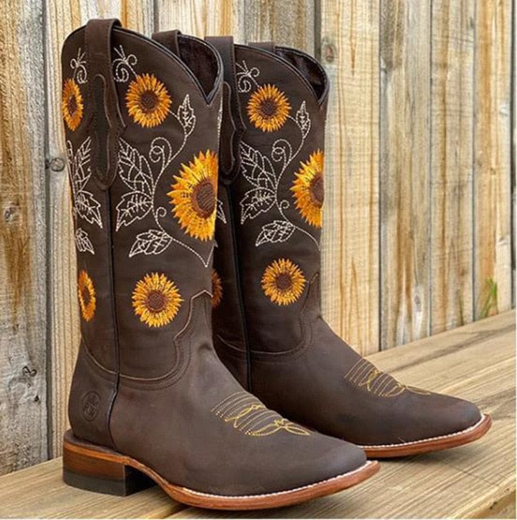Women's Wide Calf Embroidered Cowboy Boots