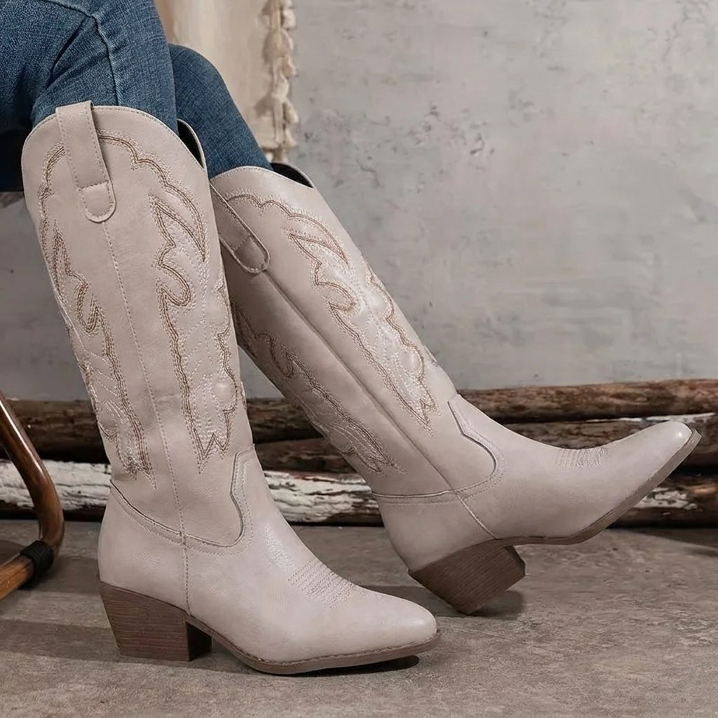 Women's Embroidered Block Heel Cowgirl Boots