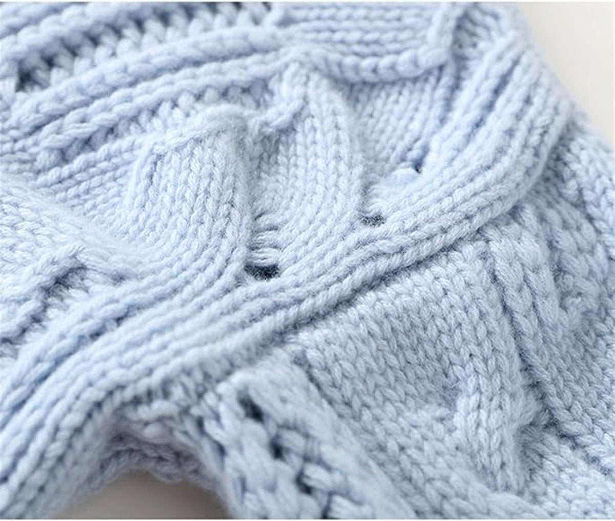 Women's Cable Knit Turtleneck Loose-Fit Pullover