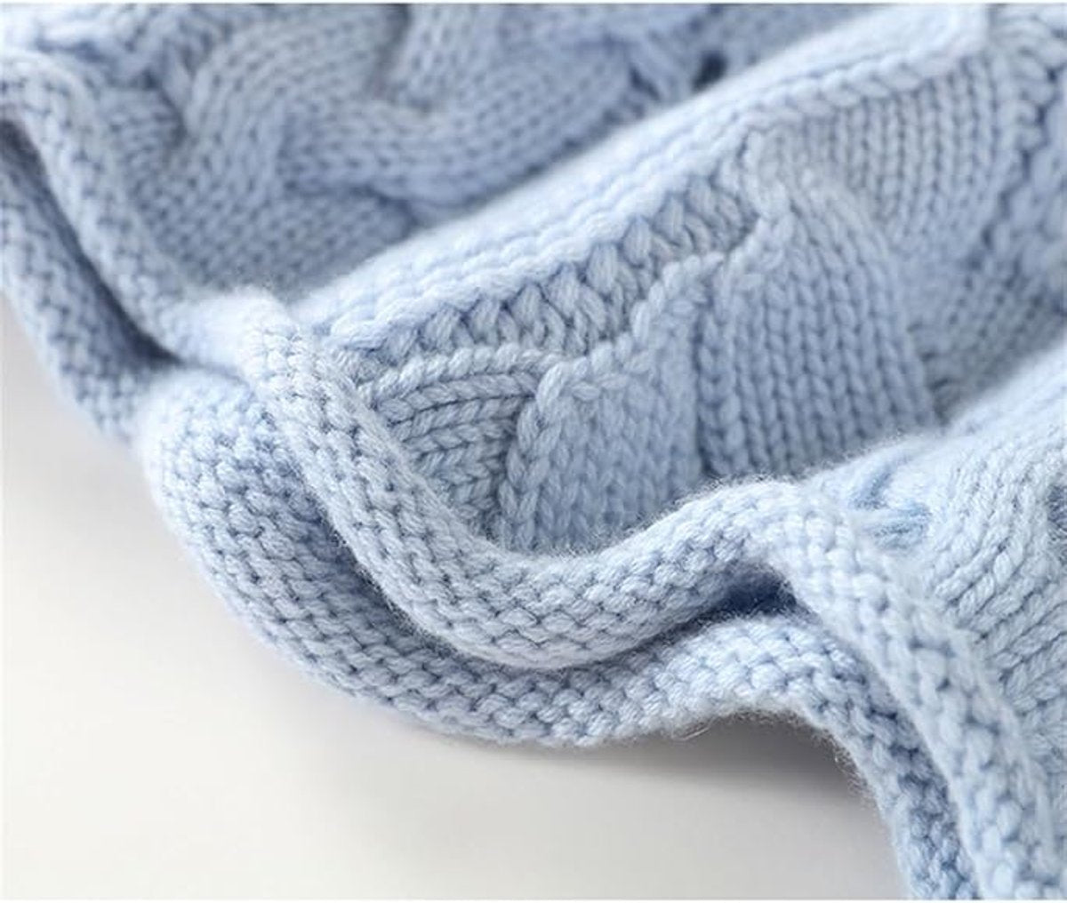 Women's Cable Knit Turtleneck Loose-Fit Pullover