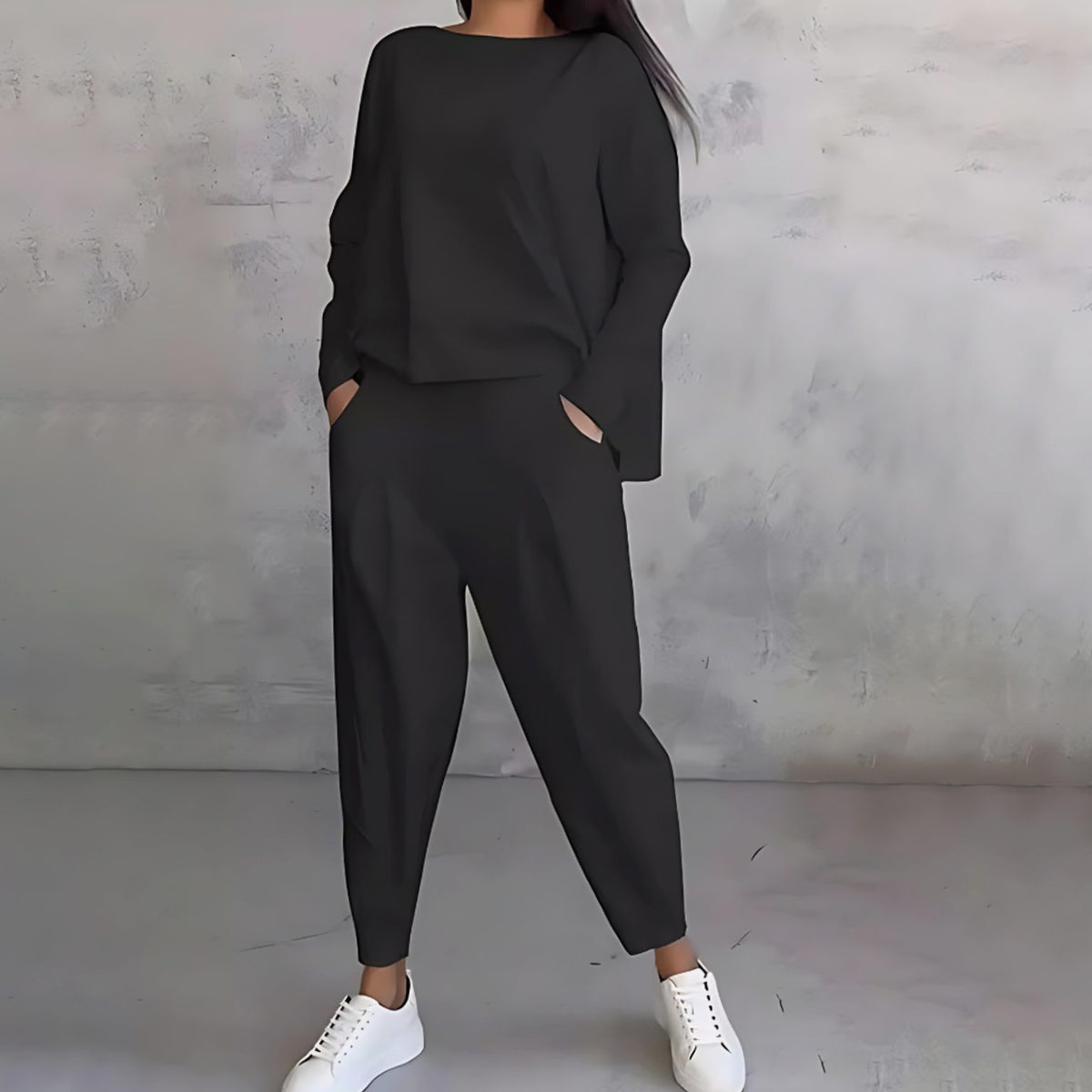 Women's Casual Loose-Fit Top and Tapered Pants Set - Black