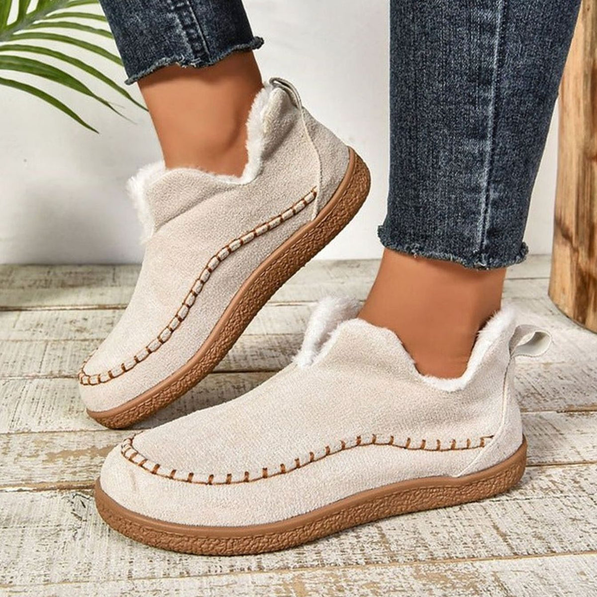 Women's Fleece-Lined Suede Slip-On Moccasin Loafers - White