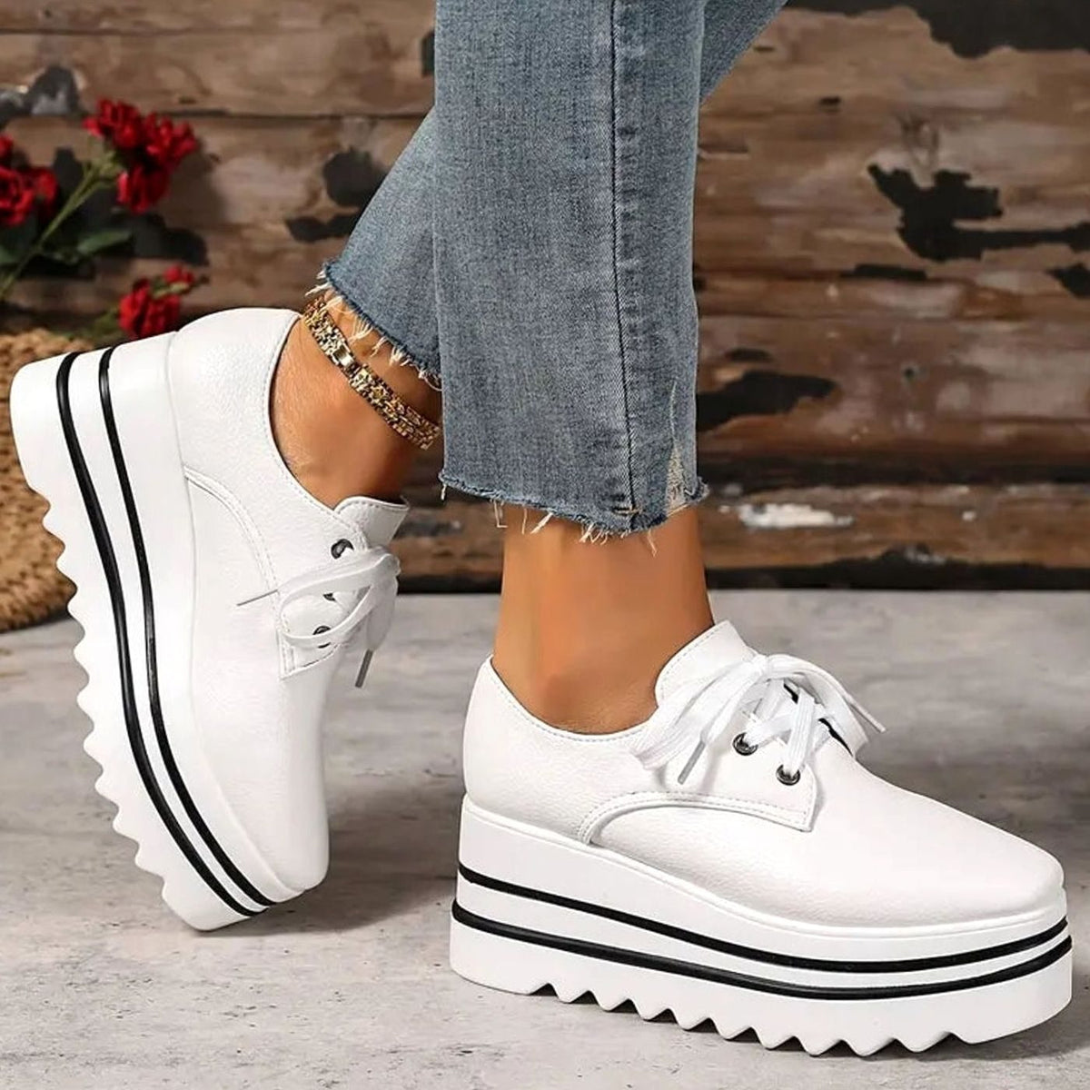 Women's Lace-Up Platform Oxford Sneakers with Square Toe