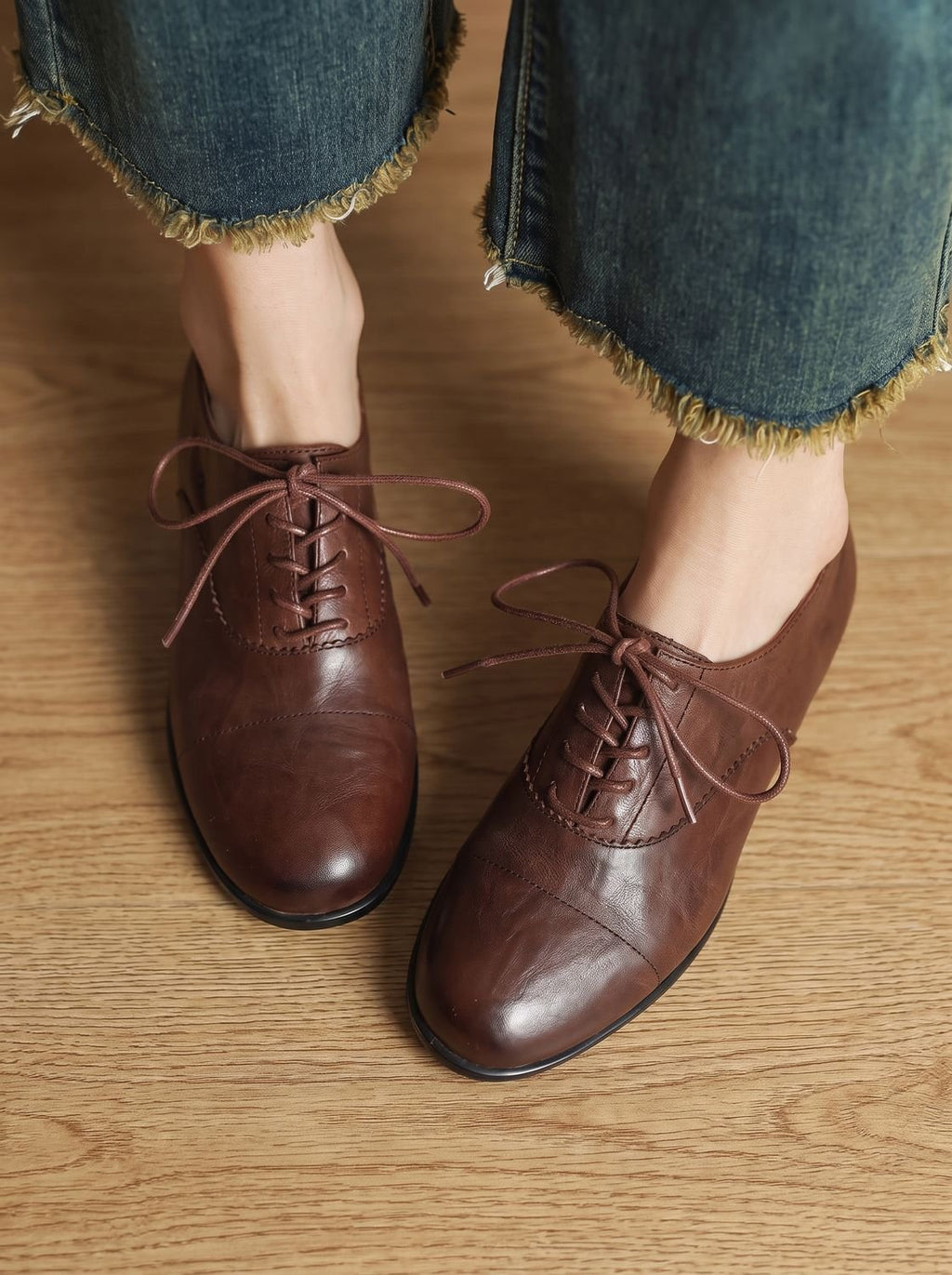 Women's Leather Cap Toe Lace-Up Oxford Flats