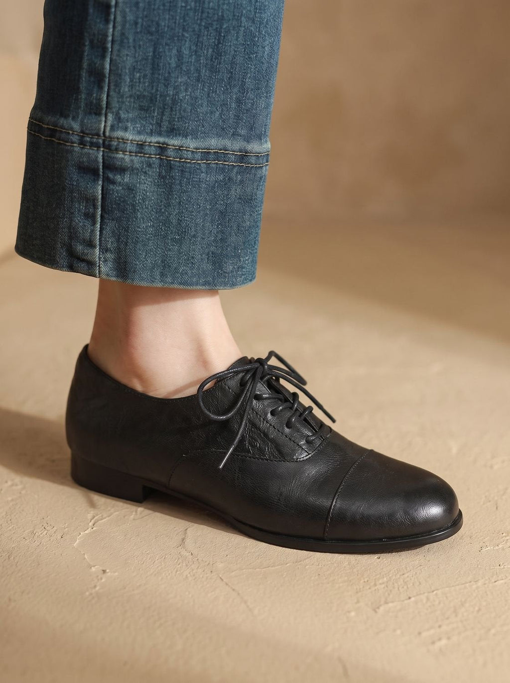 Women's Leather Cap Toe Lace-Up Oxford Flats