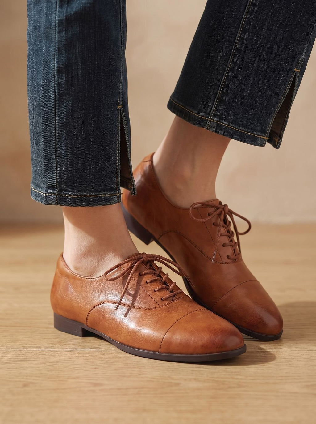 Women's Leather Cap Toe Lace-Up Oxford Flats