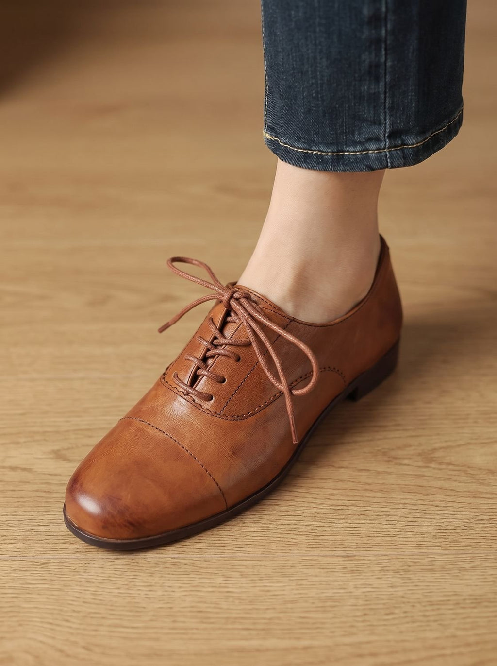 Women's Leather Cap Toe Lace-Up Oxford Flats