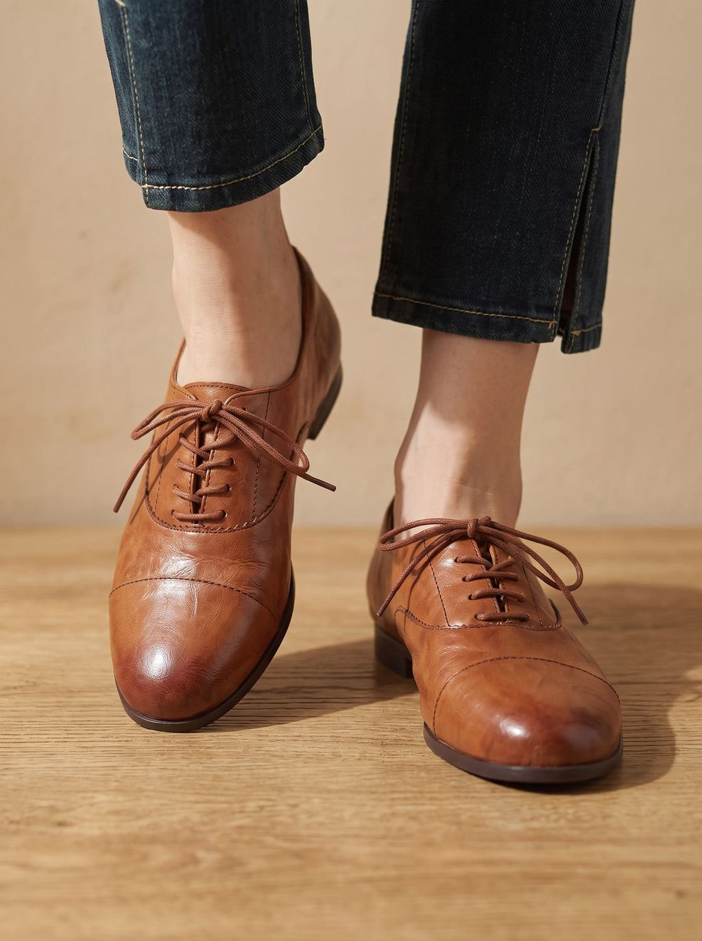 Women's Leather Cap Toe Lace-Up Oxford Flats