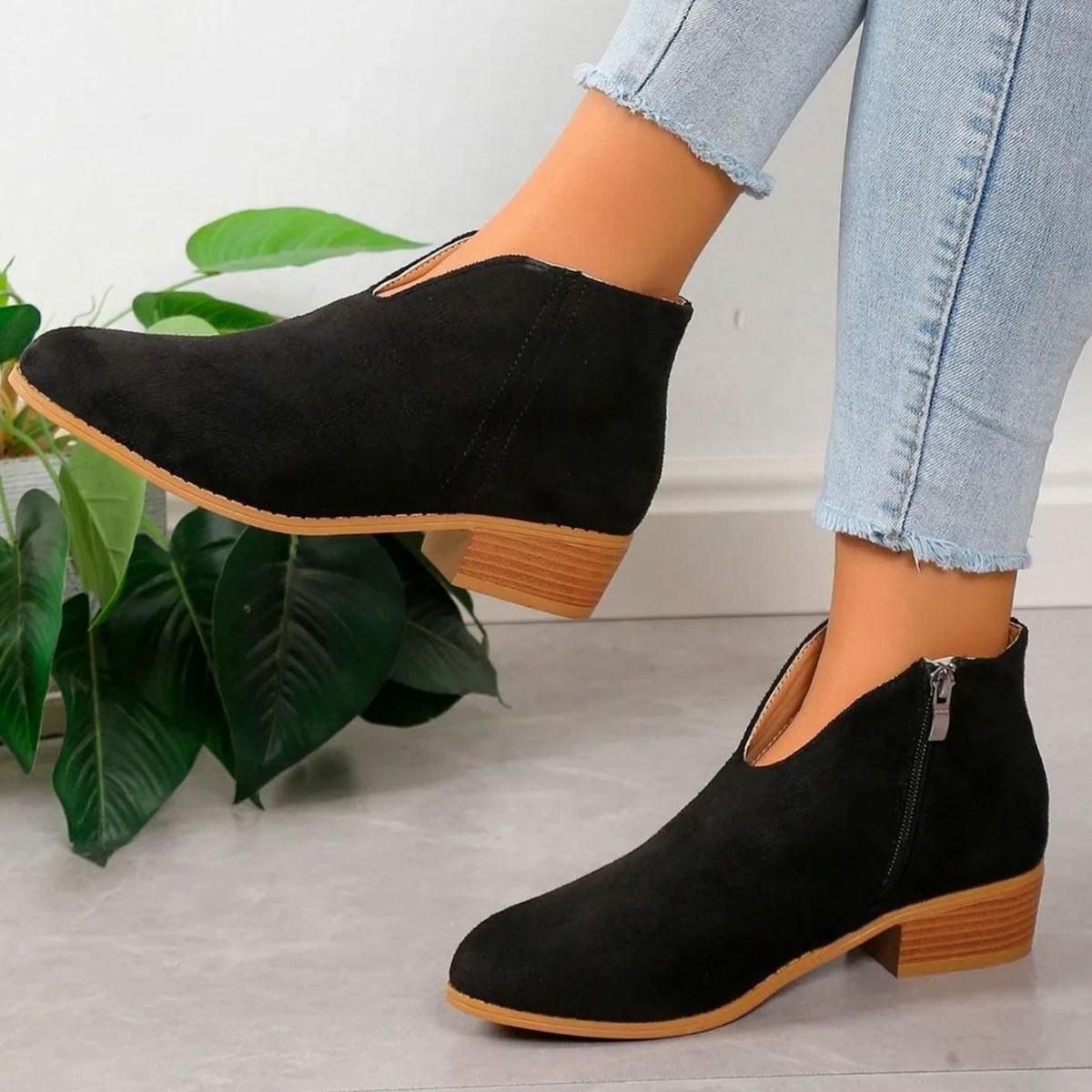 Women's Leopard Print Side-Zip Block Heel Boots