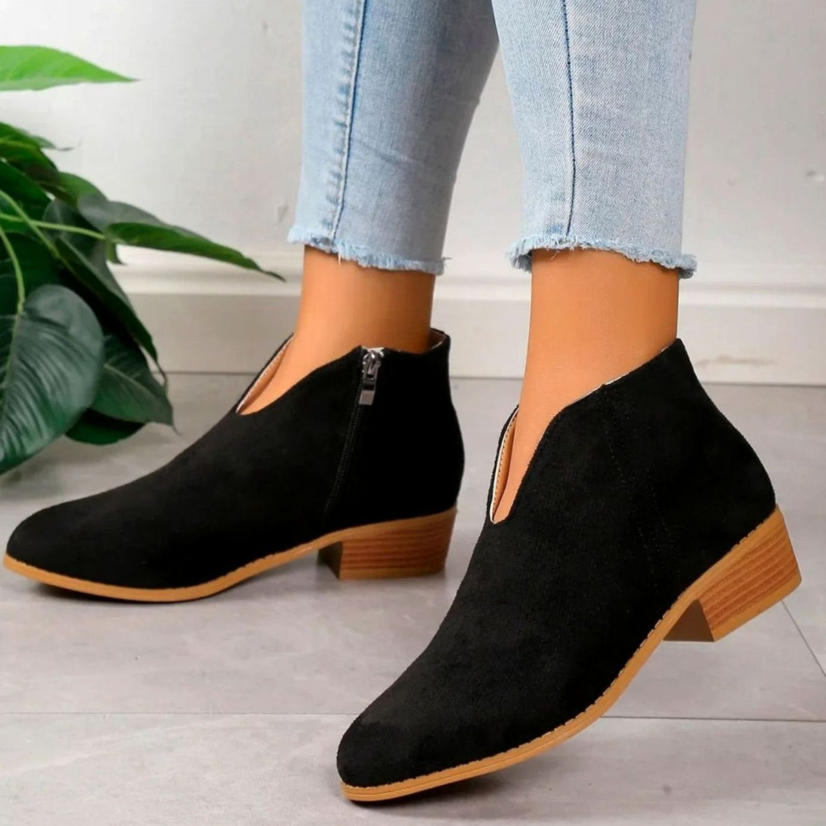Women's Leopard Print Side-Zip Block Heel Boots