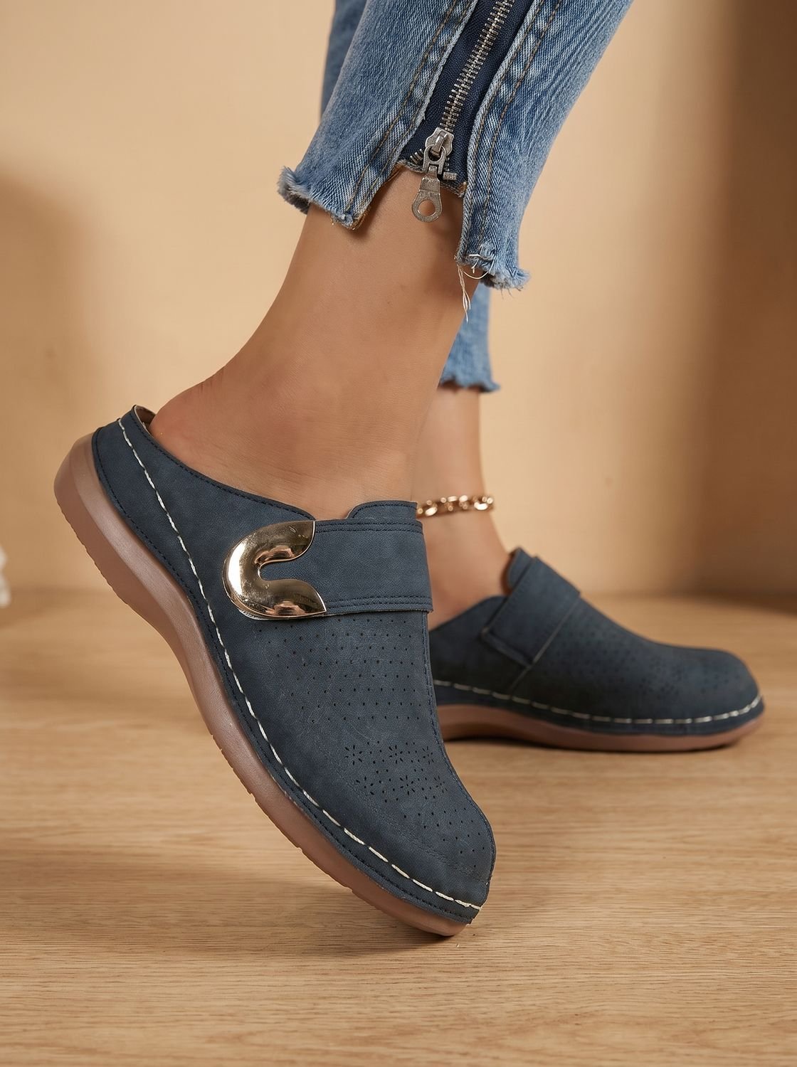 Women's Orthopedic Hook-and-Loop Mule Clogs
