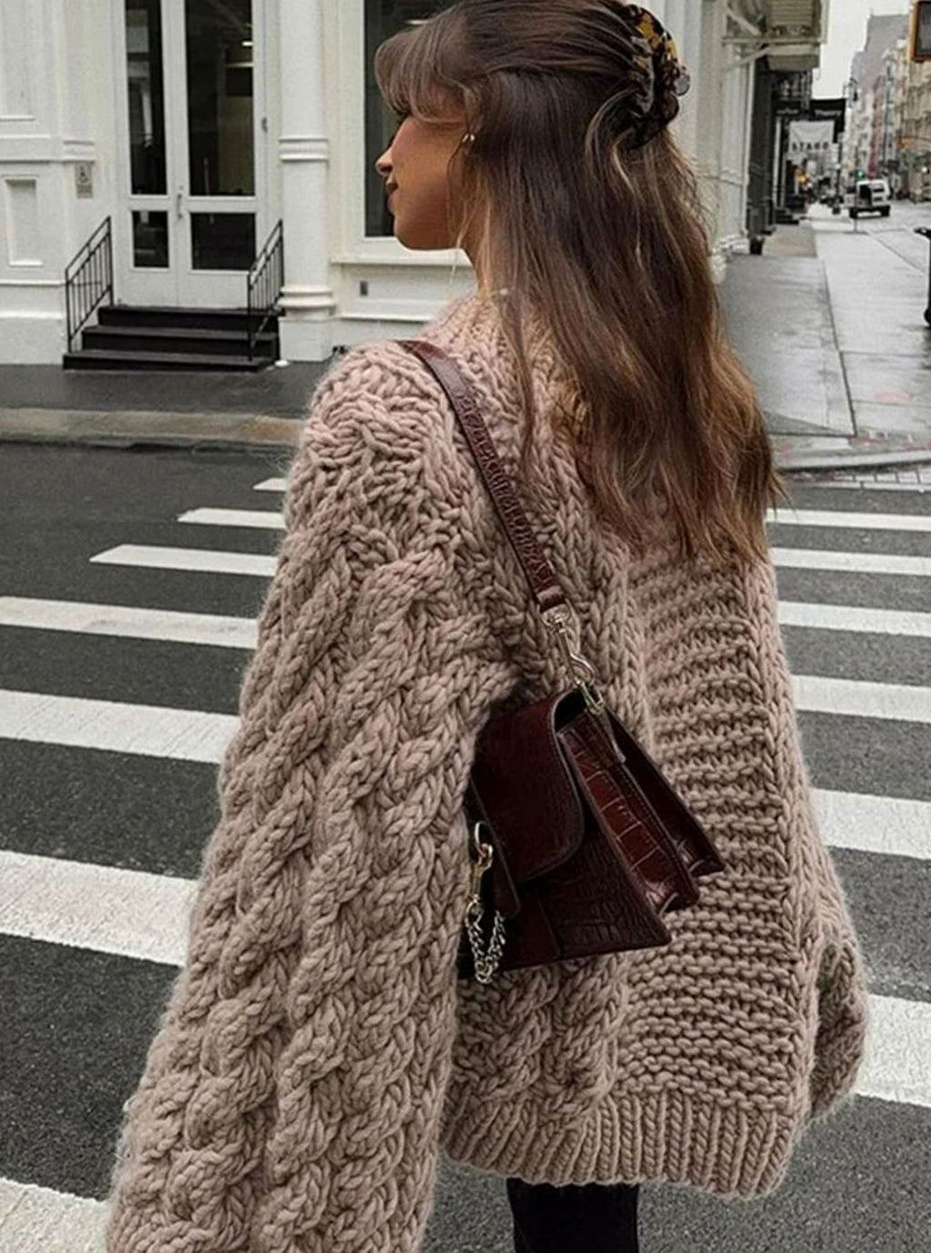 Women's Oversized Cable-Knit Chunky Crewneck Sweater