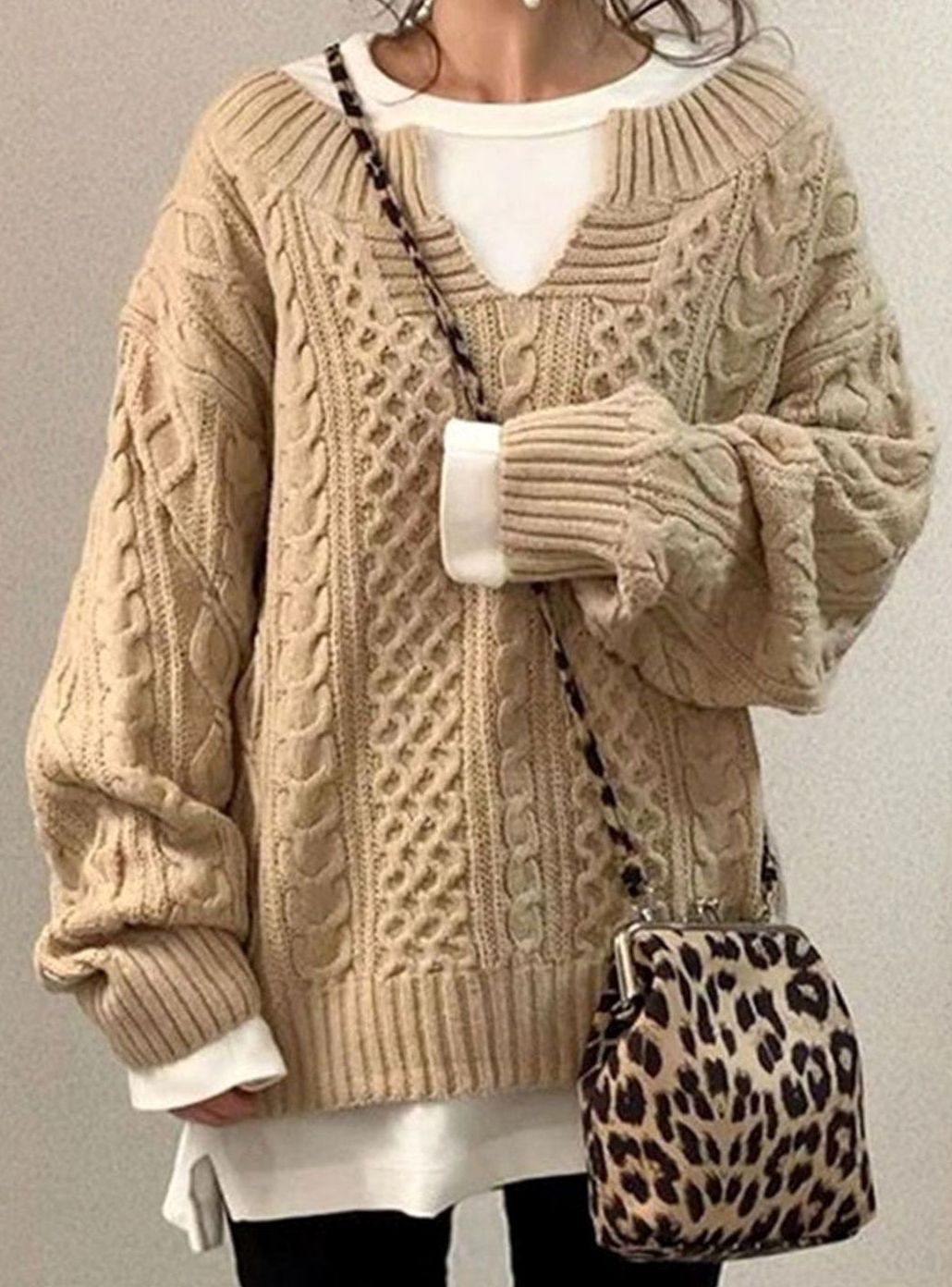 Women's Oversized Cable-Knit V-Neck Pullover