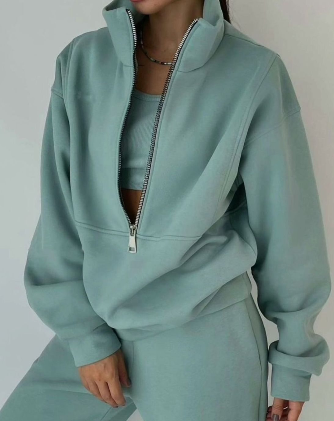 Women's Oversized Half-Zip Cropped Pullover and Jogger Set - Green