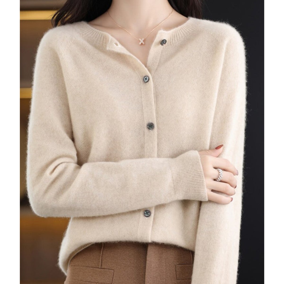 Women's Oversized Merino Wool Button-Front Knit Cardigan - Khaki