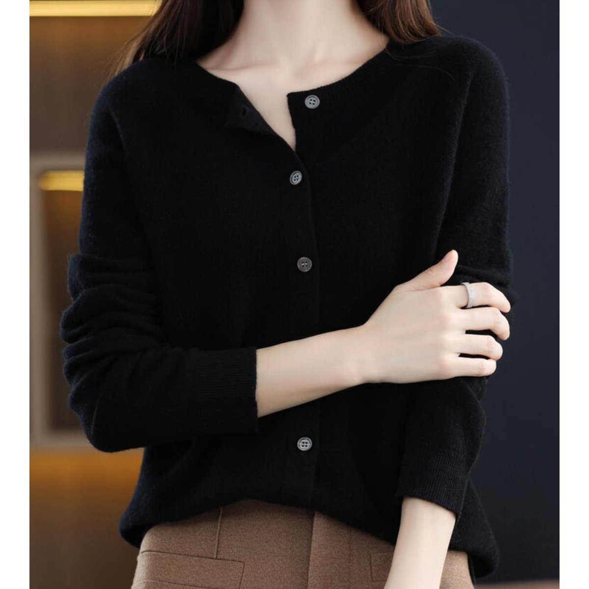 Women's Oversized Merino Wool Button-Front Knit Cardigan - Black