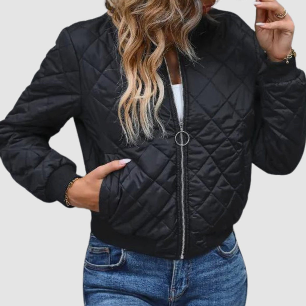 Women's Quilted Diamond-Stitch Cropped Bomber Jacket - Black