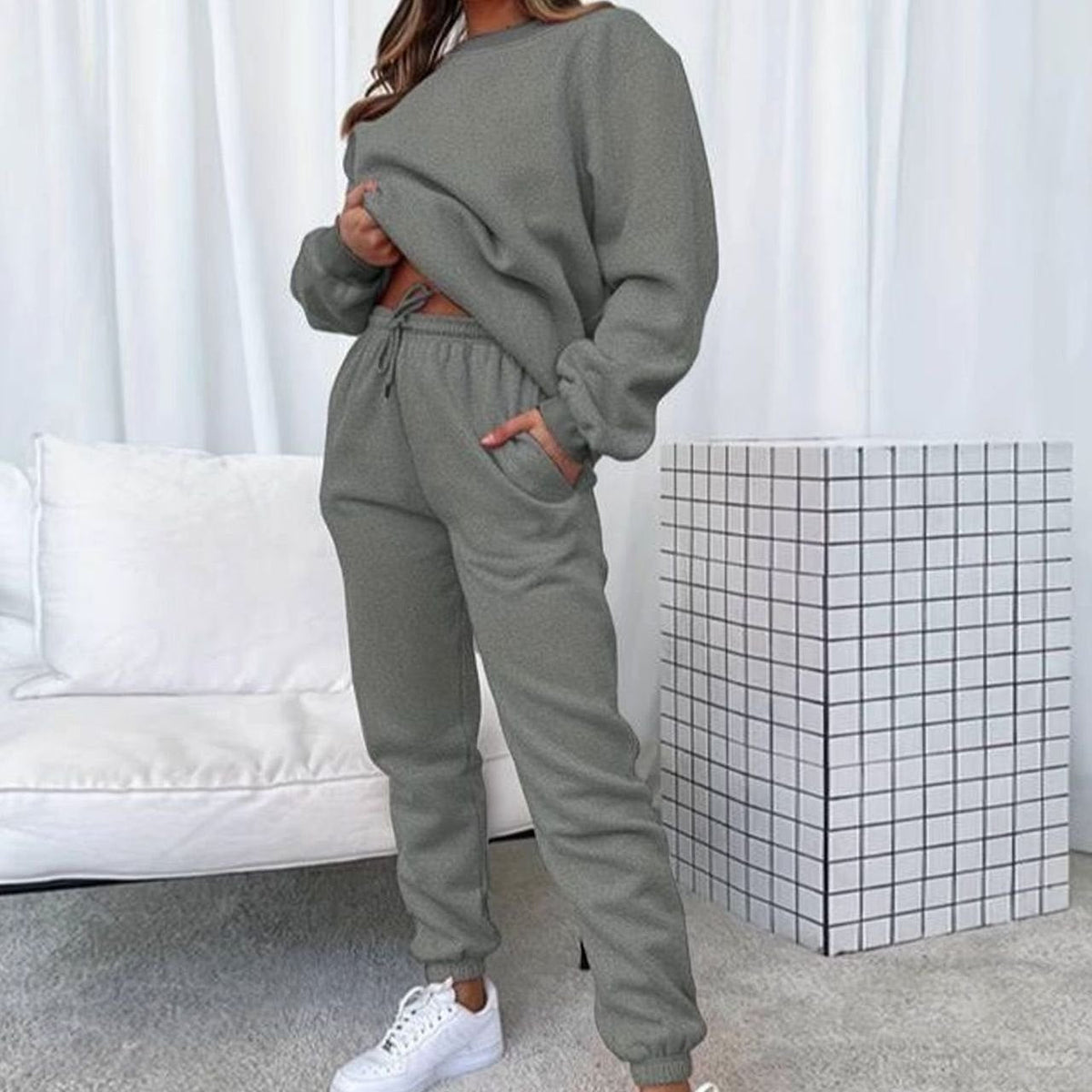 Women's Relaxed Crewneck Sweatshirt and Jogger Set