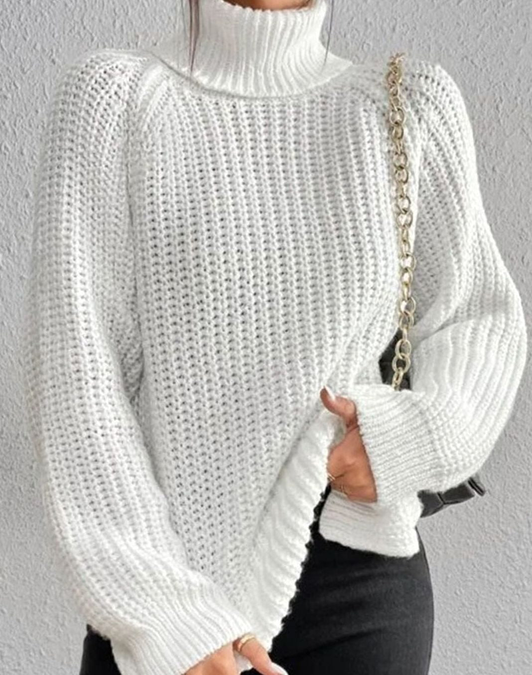 Women's Ribbed Turtleneck Chunky Knit Pullover - White
