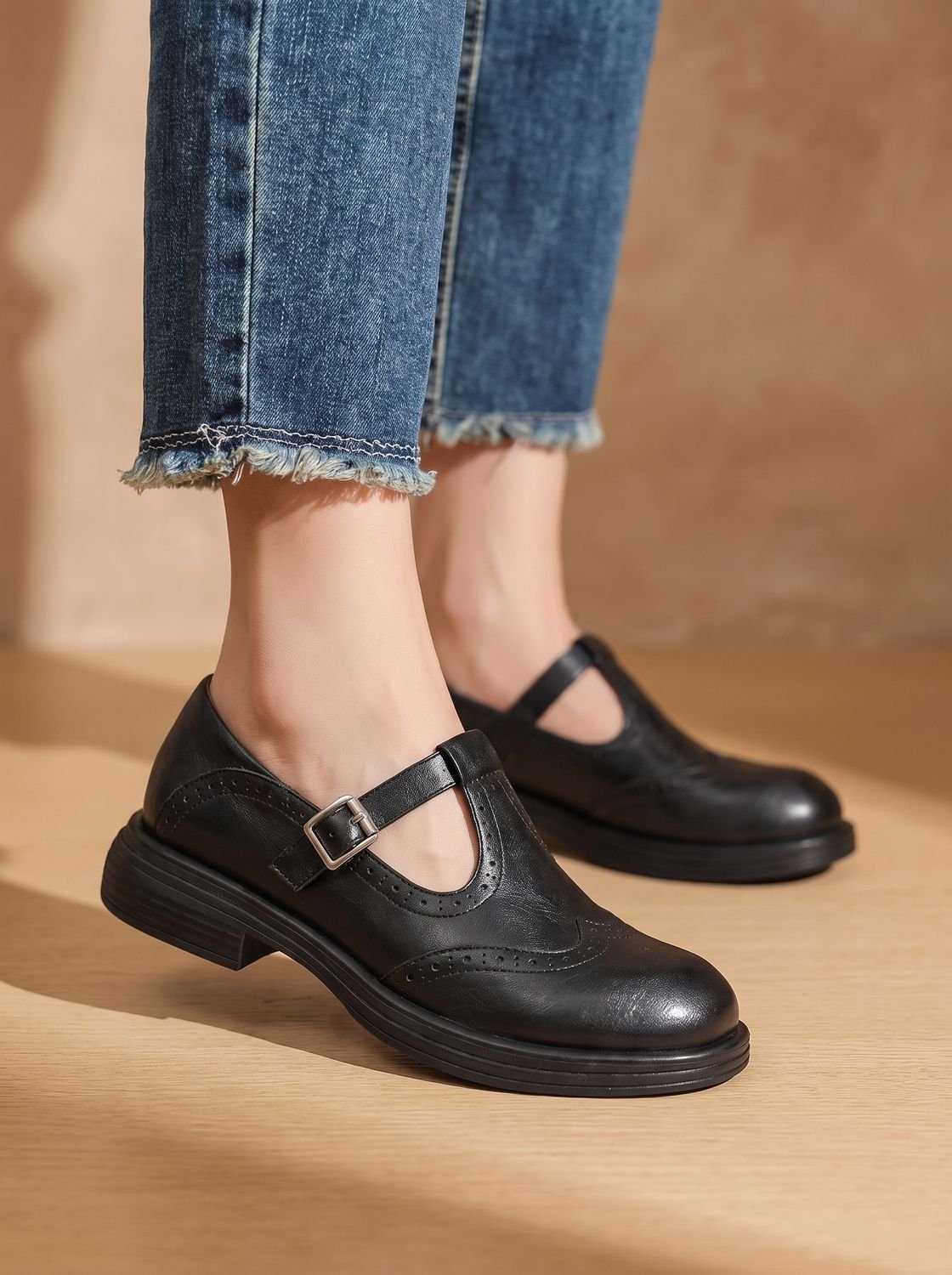 Women's Brogue Wingtip T-Strap Mary Jane Flats