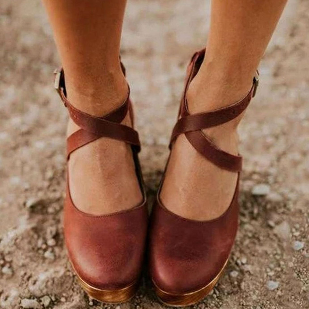 Women's Vintage Cross-Strap Block Heel Mary Jane Pumps - Brown
