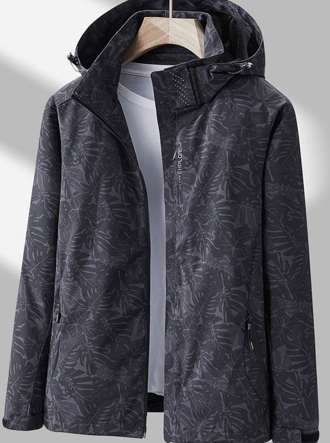 Women's Lightweight Waterproof Hooded Rain Jacket - Black
